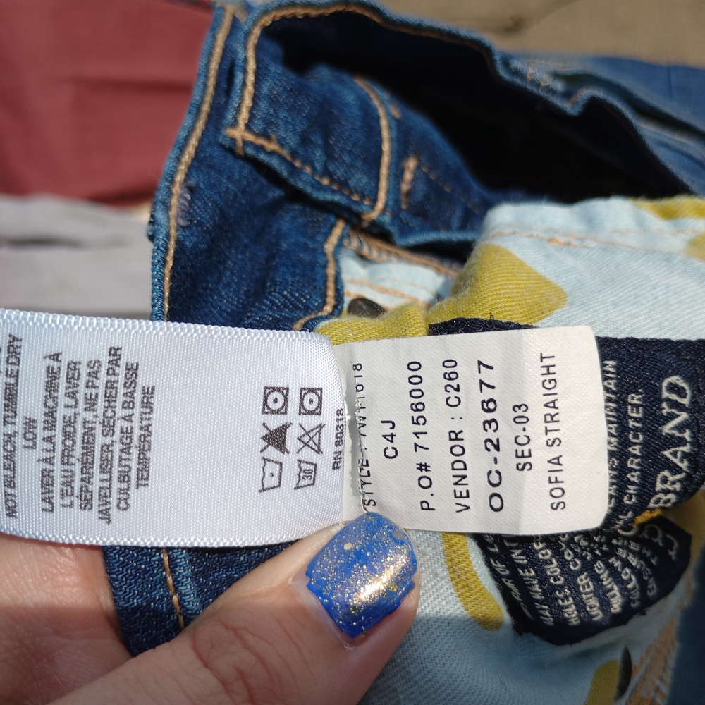 Lucky Brand Straight Leg Jeans in Classic Blue - Picture 5 of 10